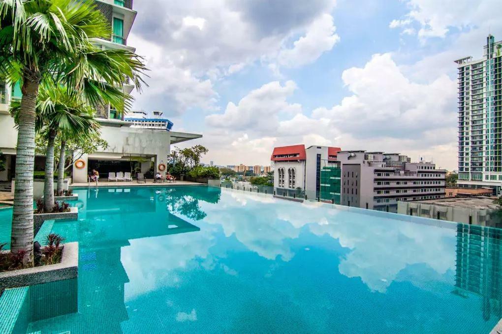 Urban Suites @ Swiss Garden Residence Kuala Lumpur Luaran gambar